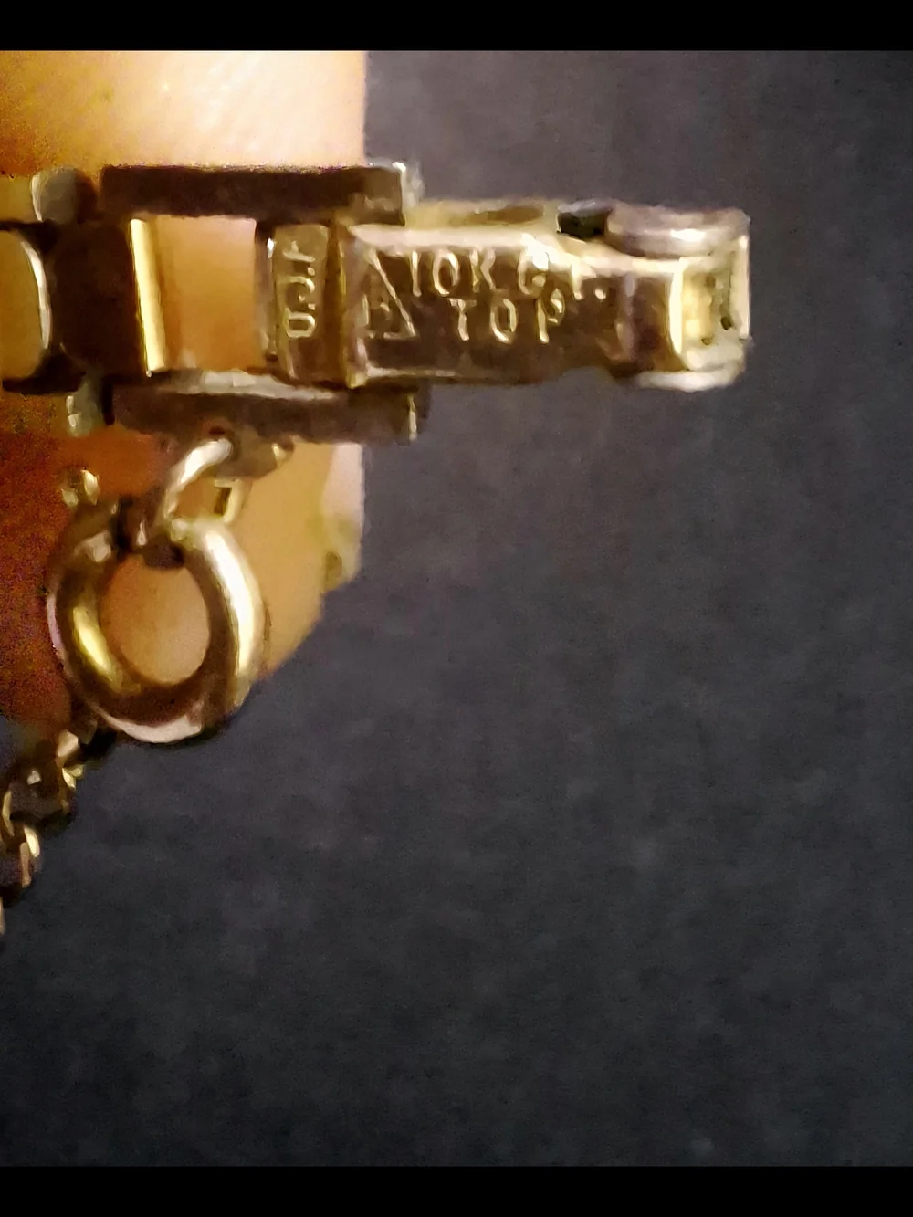 Vintage Waltham Incabloc 17 Jewel Ladies Watch –12K Gold Filled Top & Runs Great